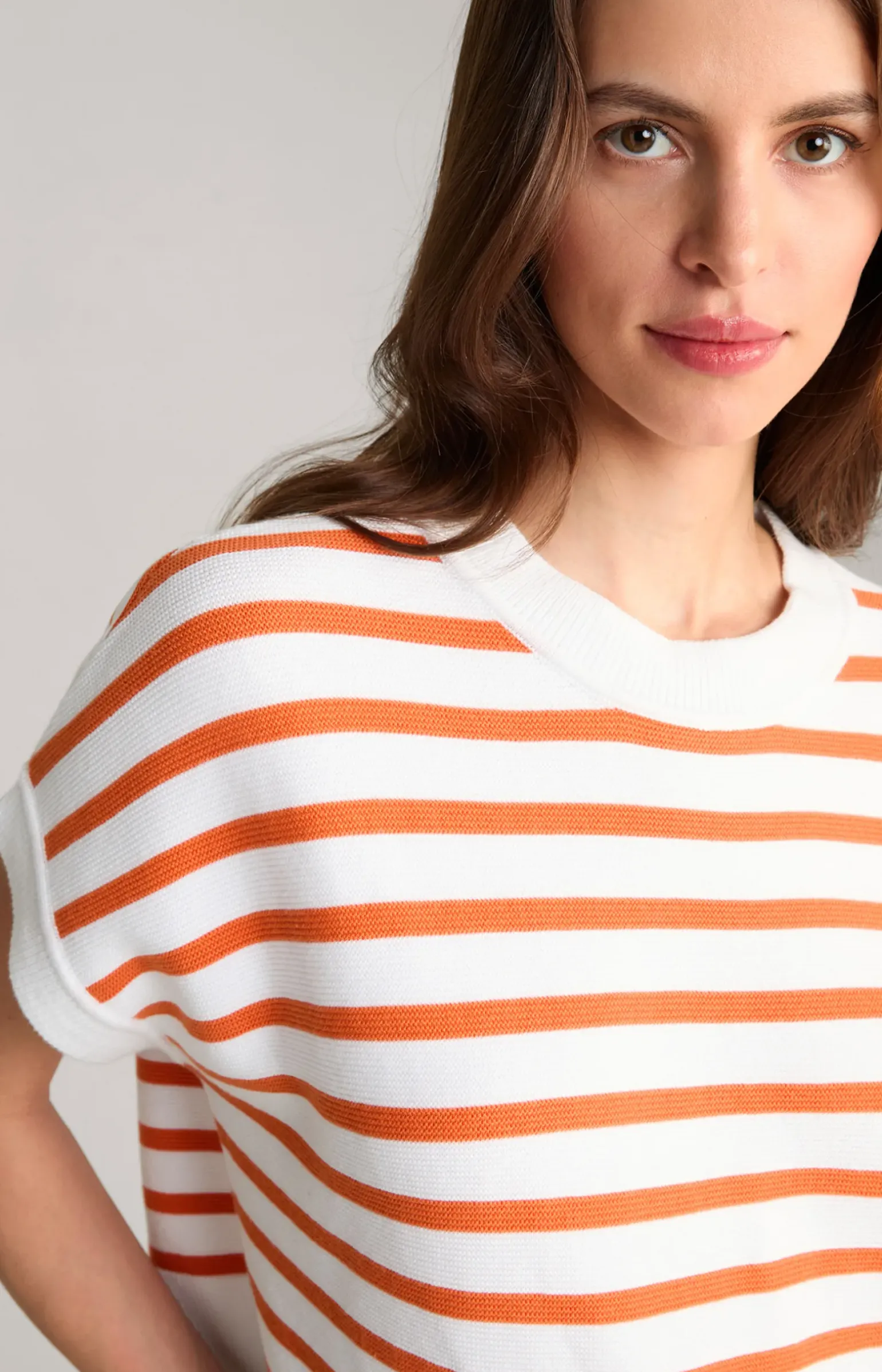 Baumwoll-Strickpullover in Orange/Weiß gestreift