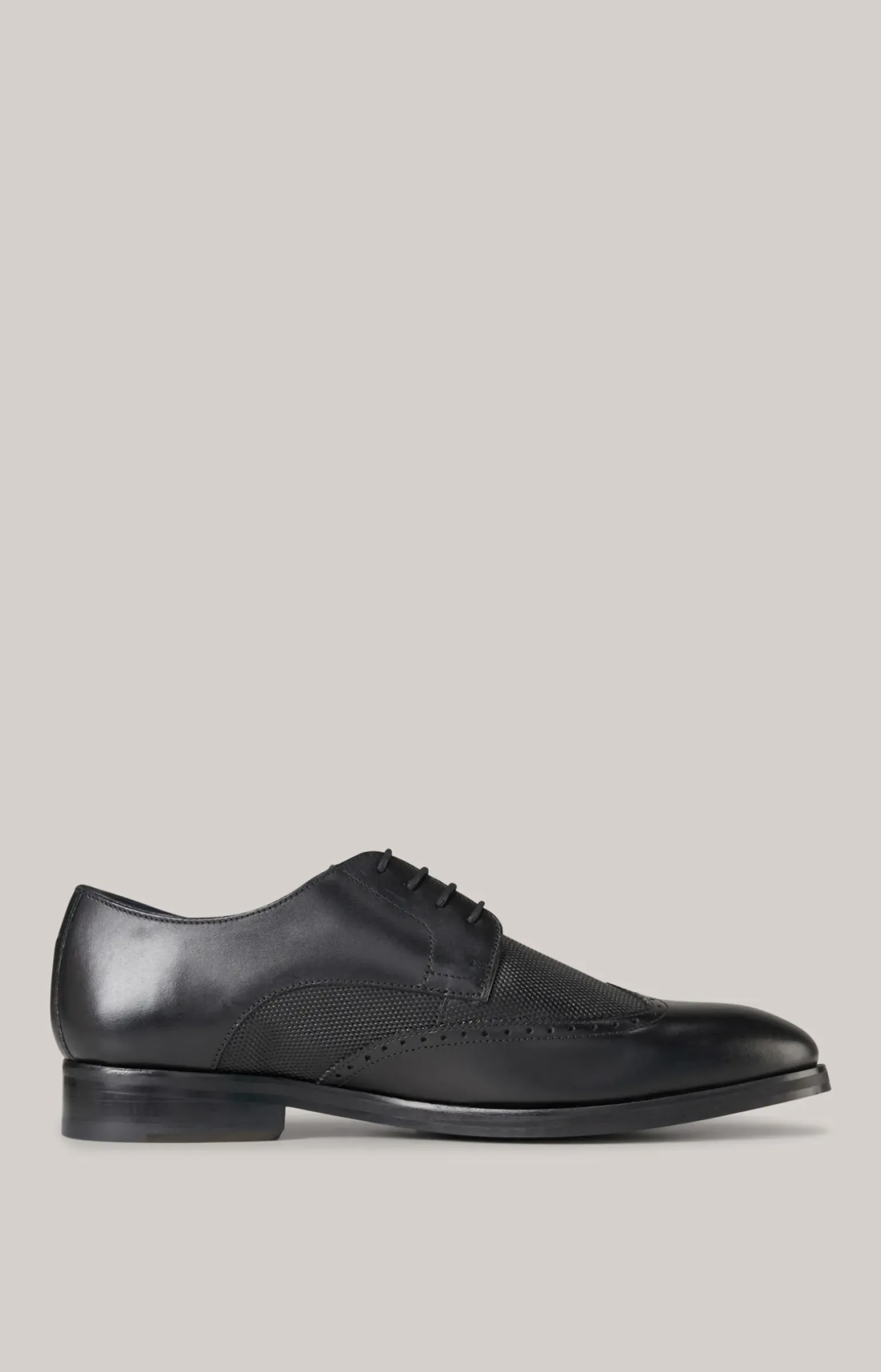 Brogue Kleitos in Schwarz