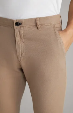 Chino Matthew in Hellbraun