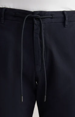 Chino Maxton in Navy