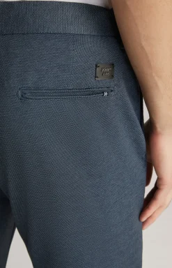 Chino Maxton in Navy strukturiert