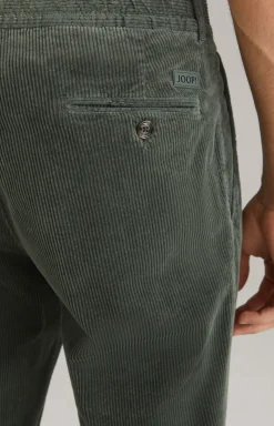 Cordhose Lester in Dunkelgrün