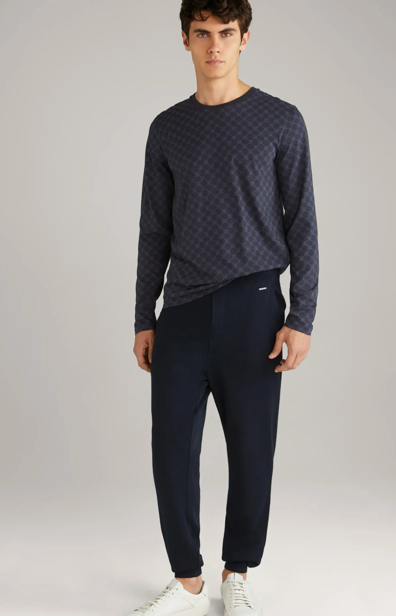 Cornflower Loungewear Longsleeve in Navy gemustert