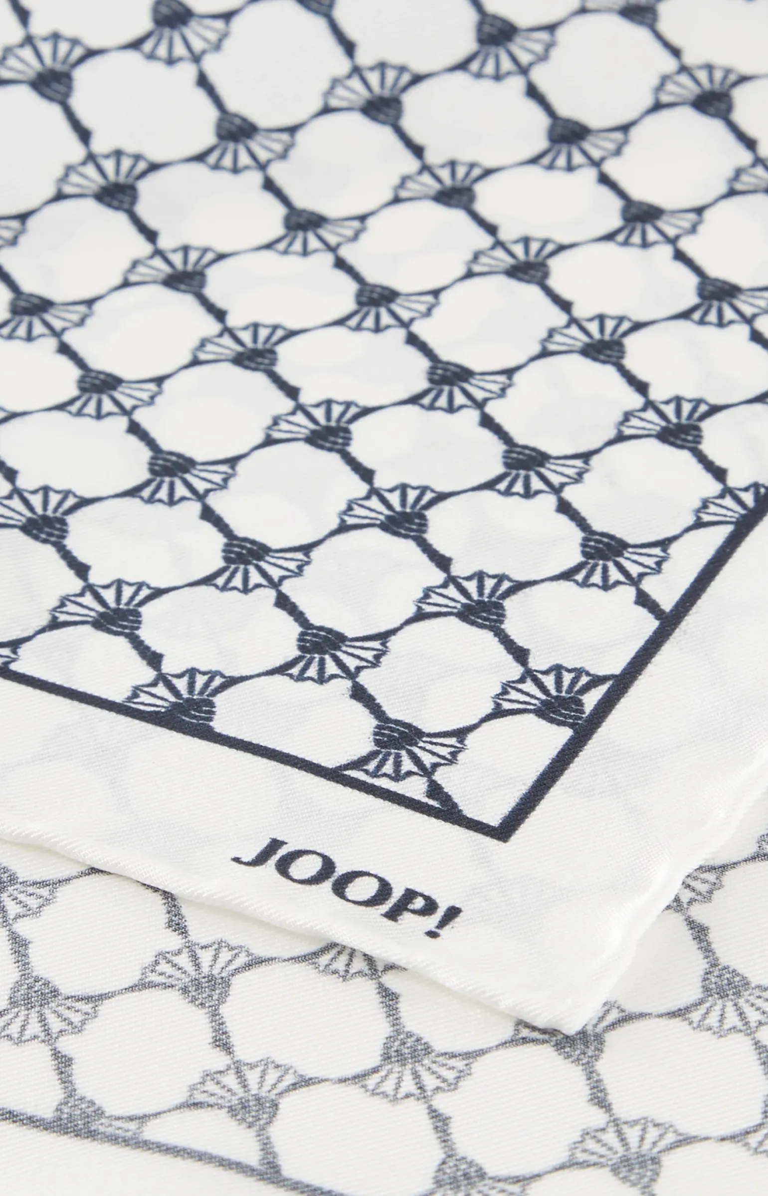 Cornflower Seiden-Einstecktuch in Offwhite/Dunkelblau