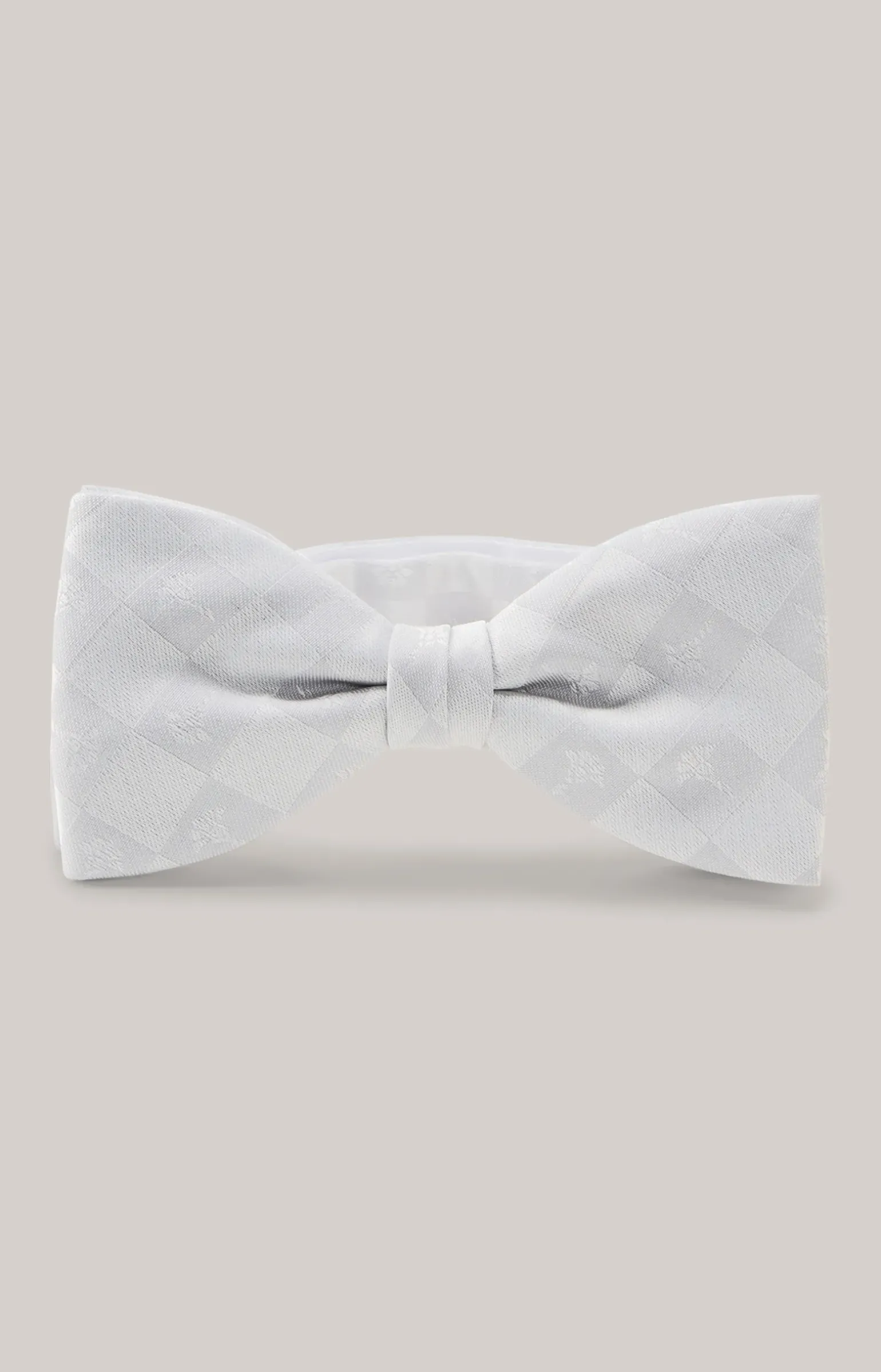 Cornflower-Fliege in Silbergrau