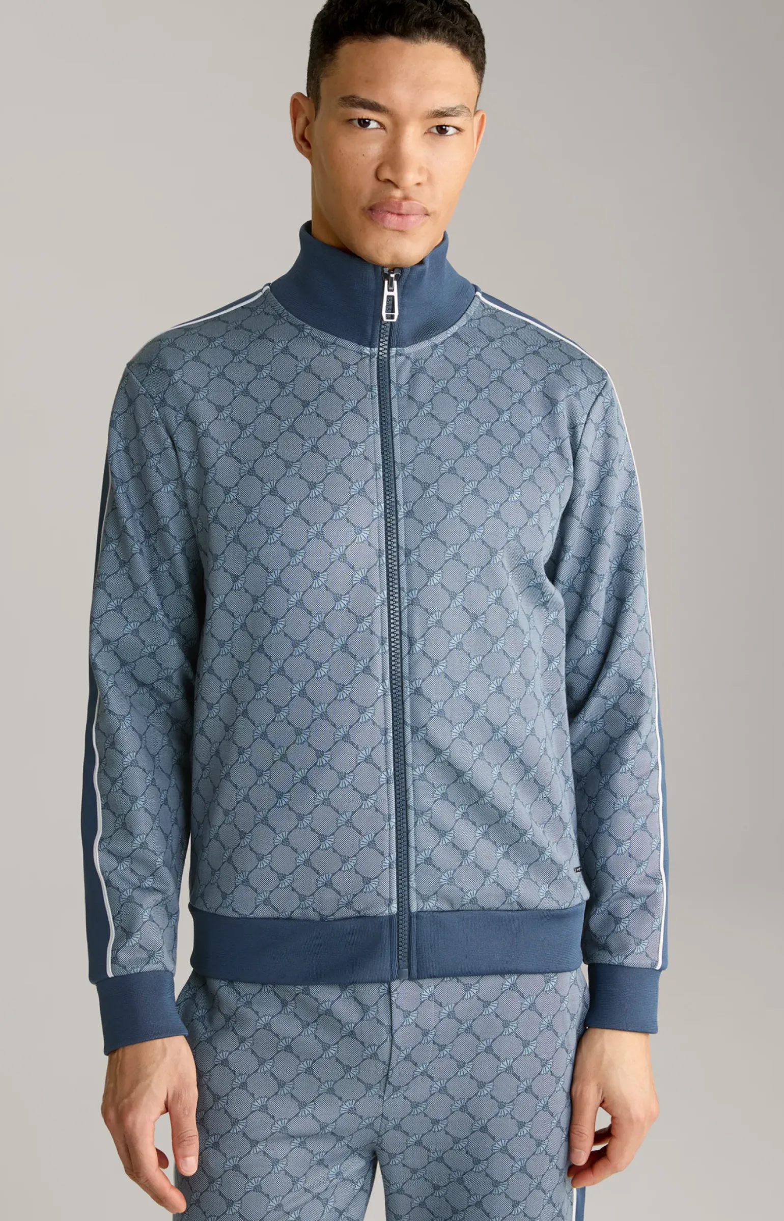 Cornflower-Sweatjacke Tayfun in Blau gemustert