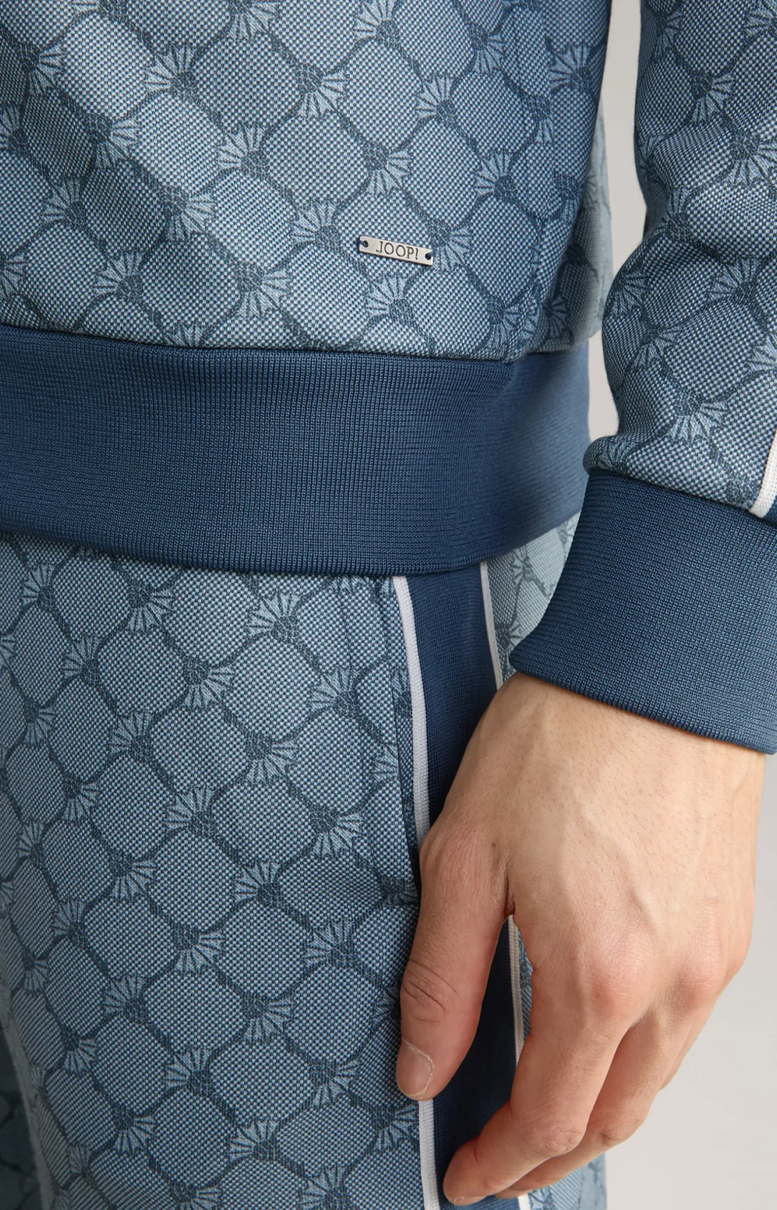 Cornflower-Sweatjacke Tayfun in Blau gemustert