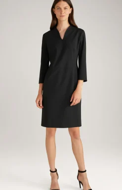 Etuikleid in Schwarz