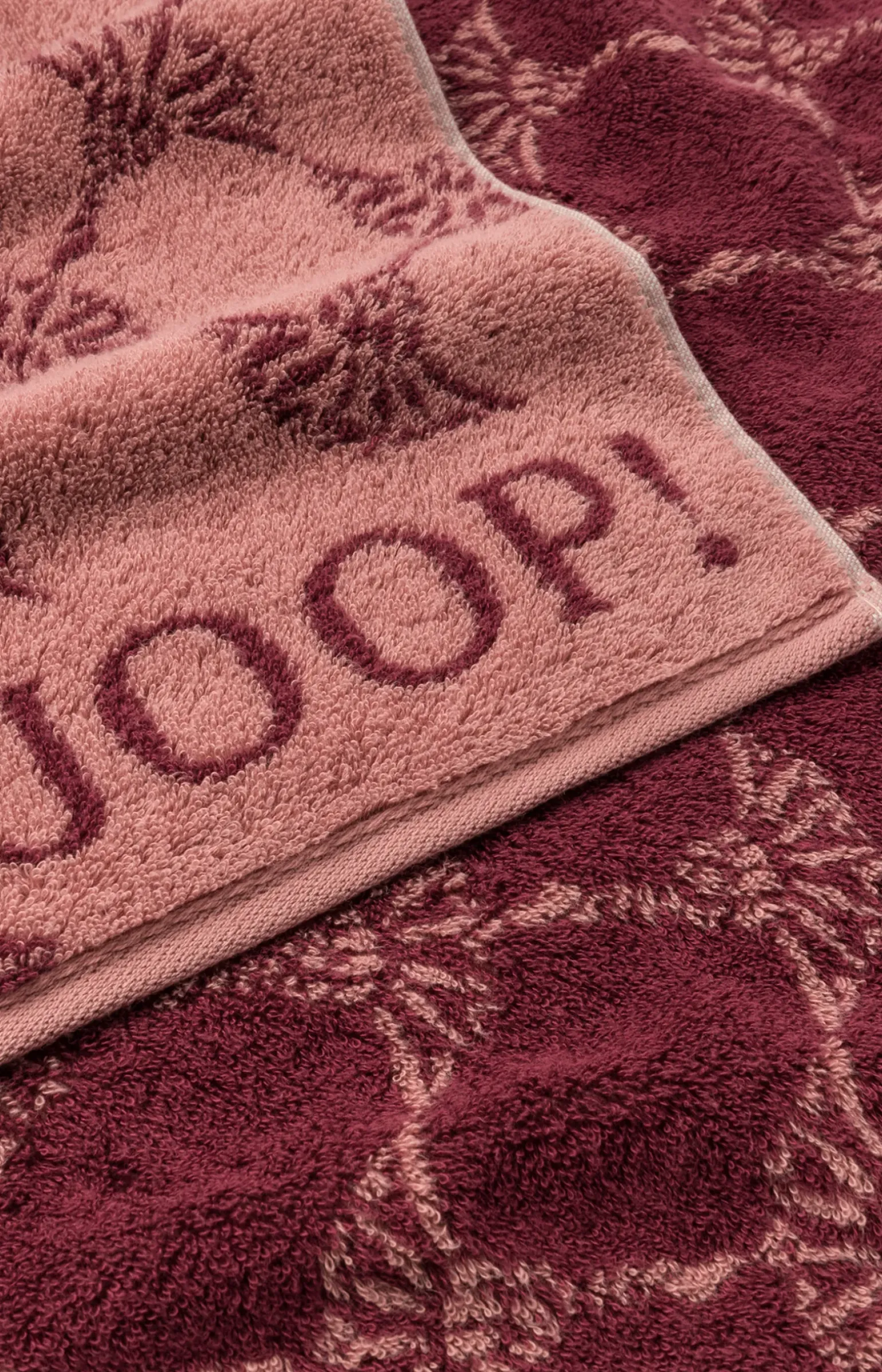 Frottierserie JOOP! CLASSIC CORNFLOWER in Rouge