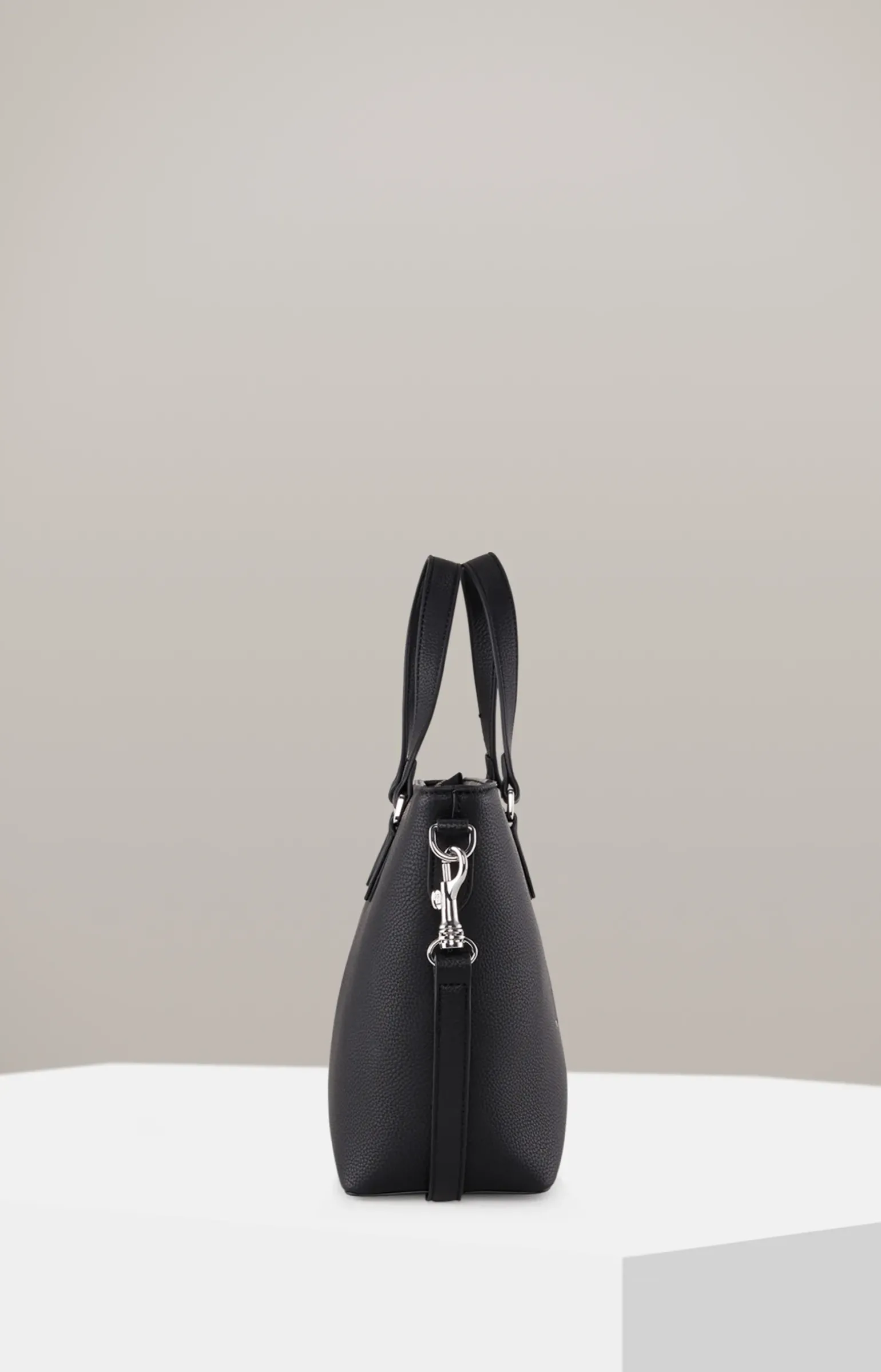 Handtasche Lettera Ketty in Schwarz