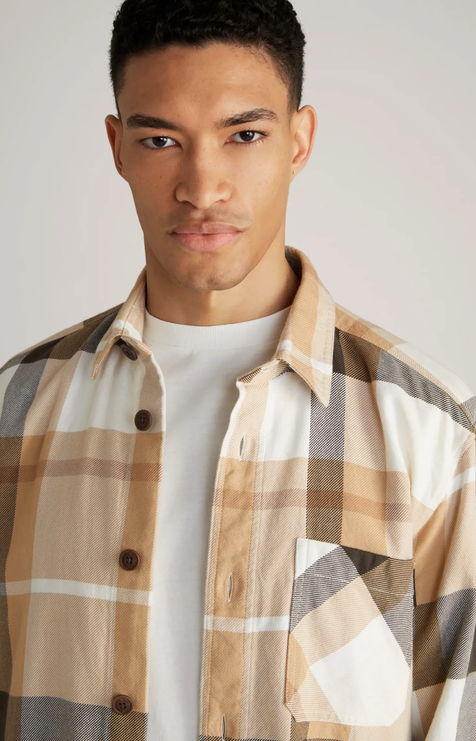 Hemd Harvi in Beige kariert