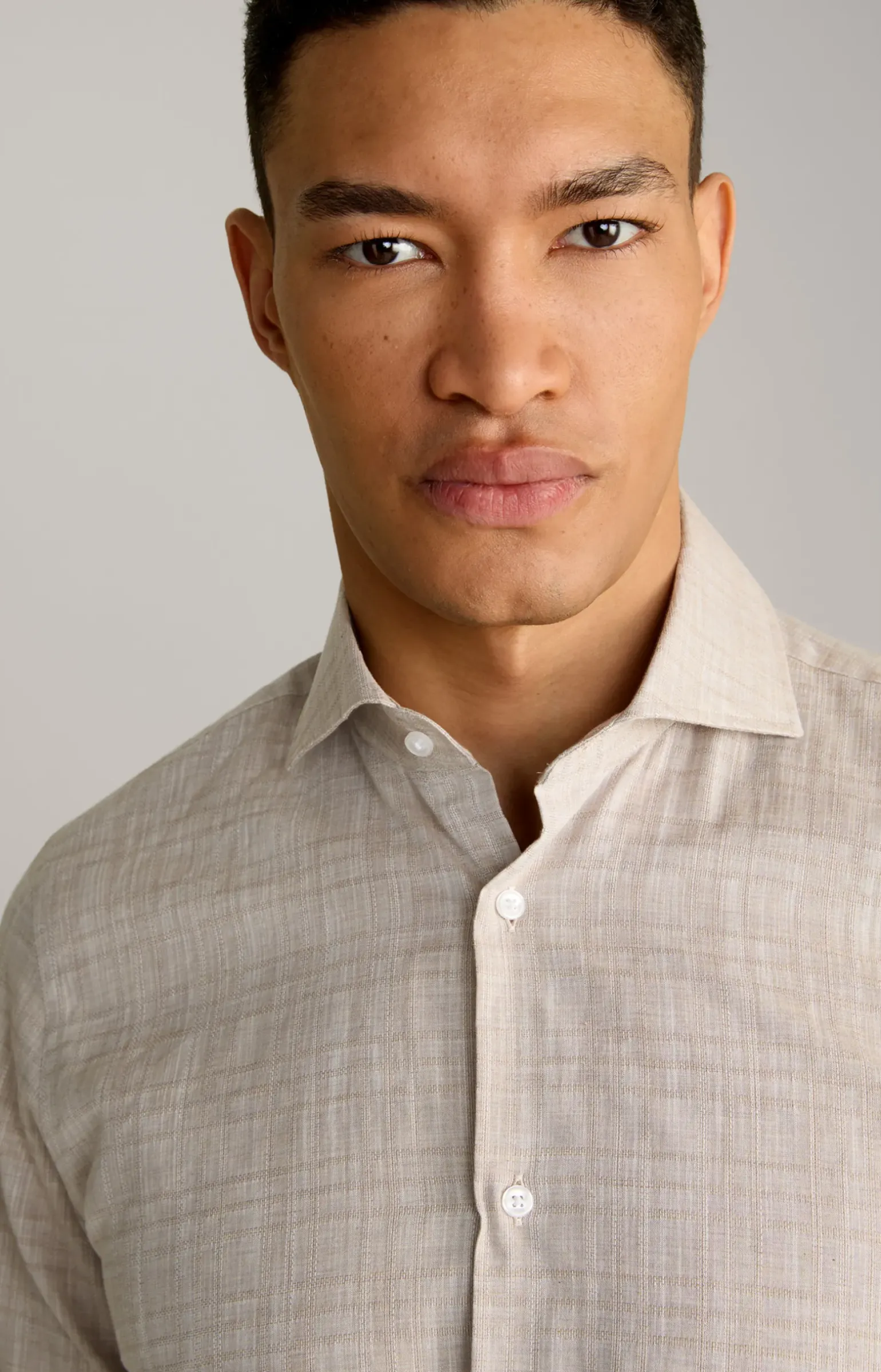 Hemd Pai in Hellbraun strukturiert