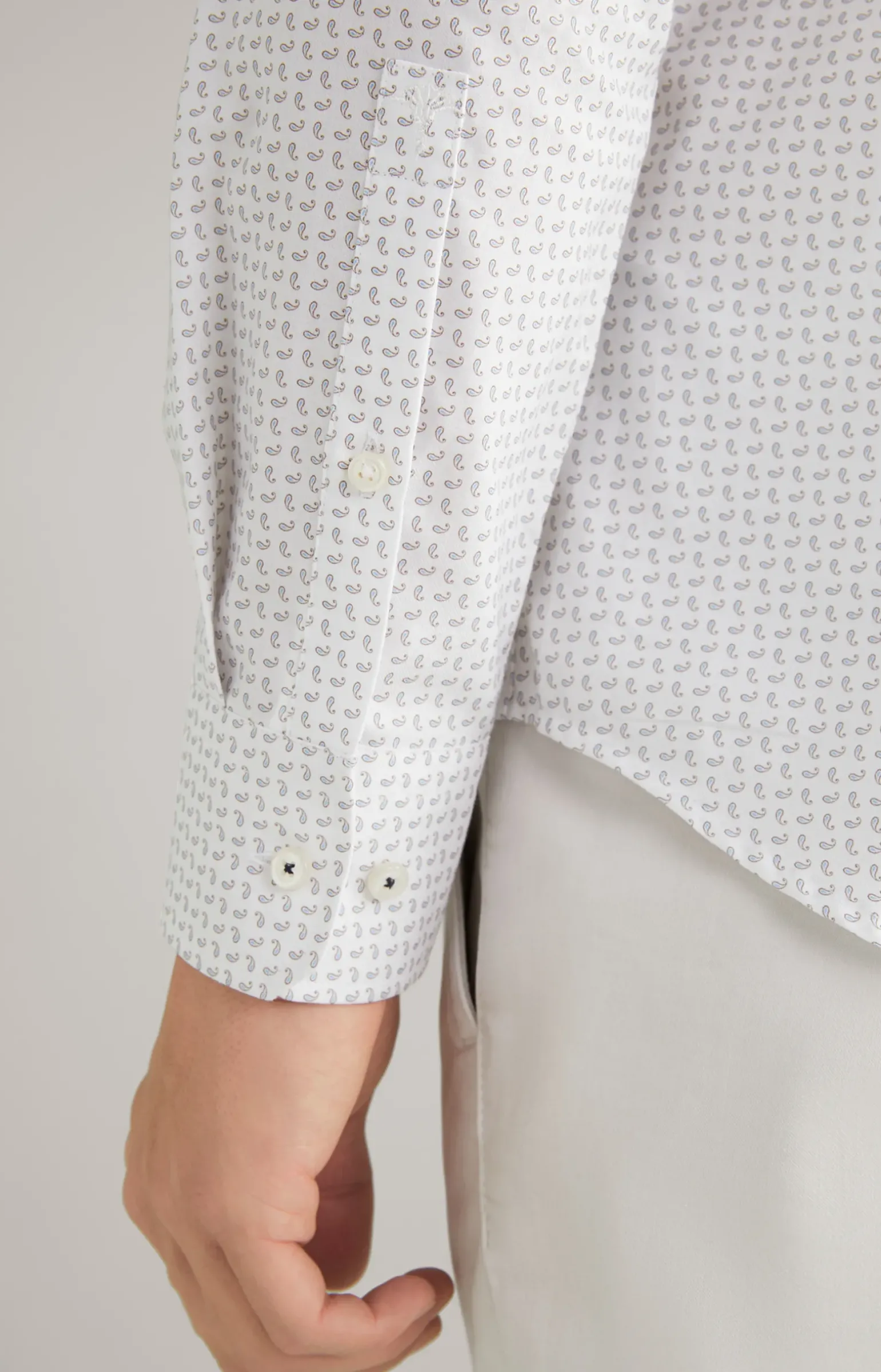 Hemd Pai in Weiß/Hellblau gemustert