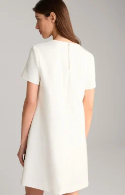 Kleid in Creme
