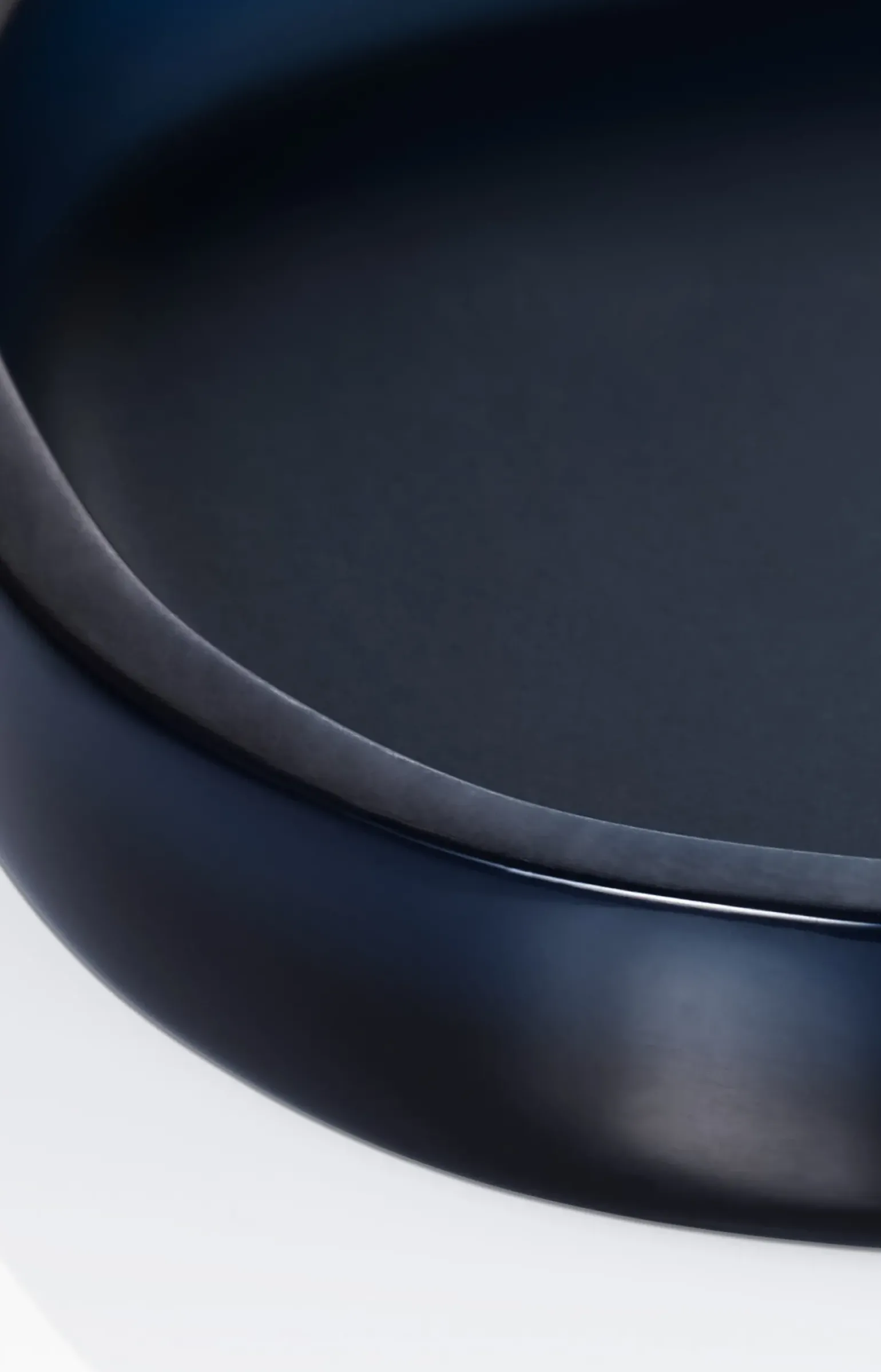 Kleines Tablett Crystal Line in Dunkelblau