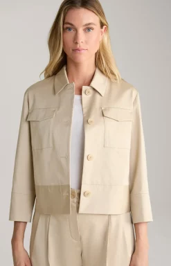 Kurz-Blazer in Beige
