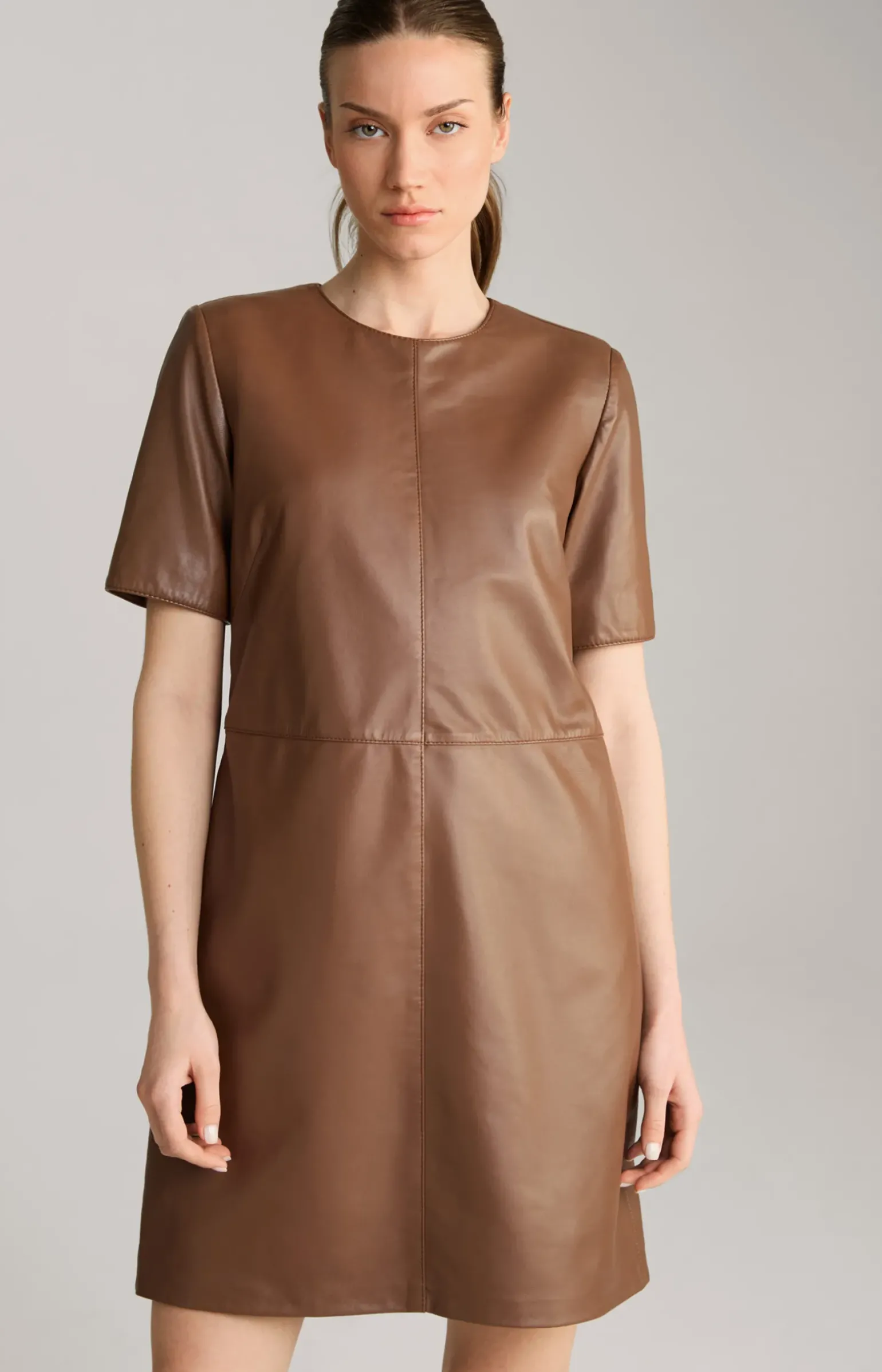 Lederkleid in Braun