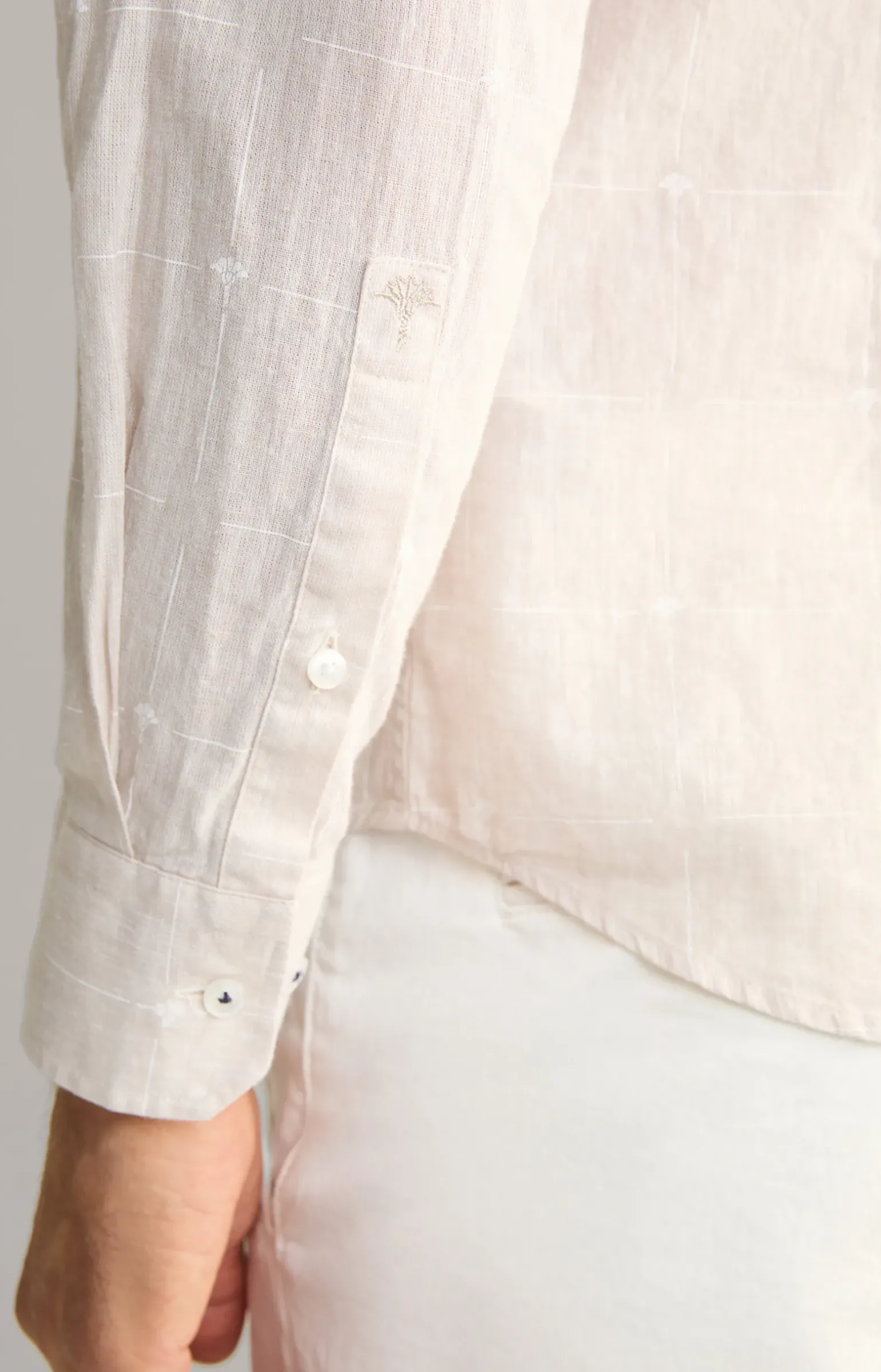 Leinenmix-Hemd Pai in Hellbraun gemustert