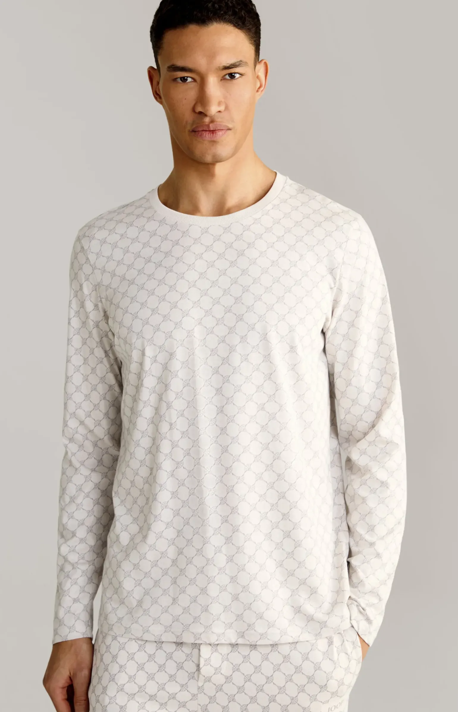 Loungewear Longsleeve in Offwhite/Grau gemustert