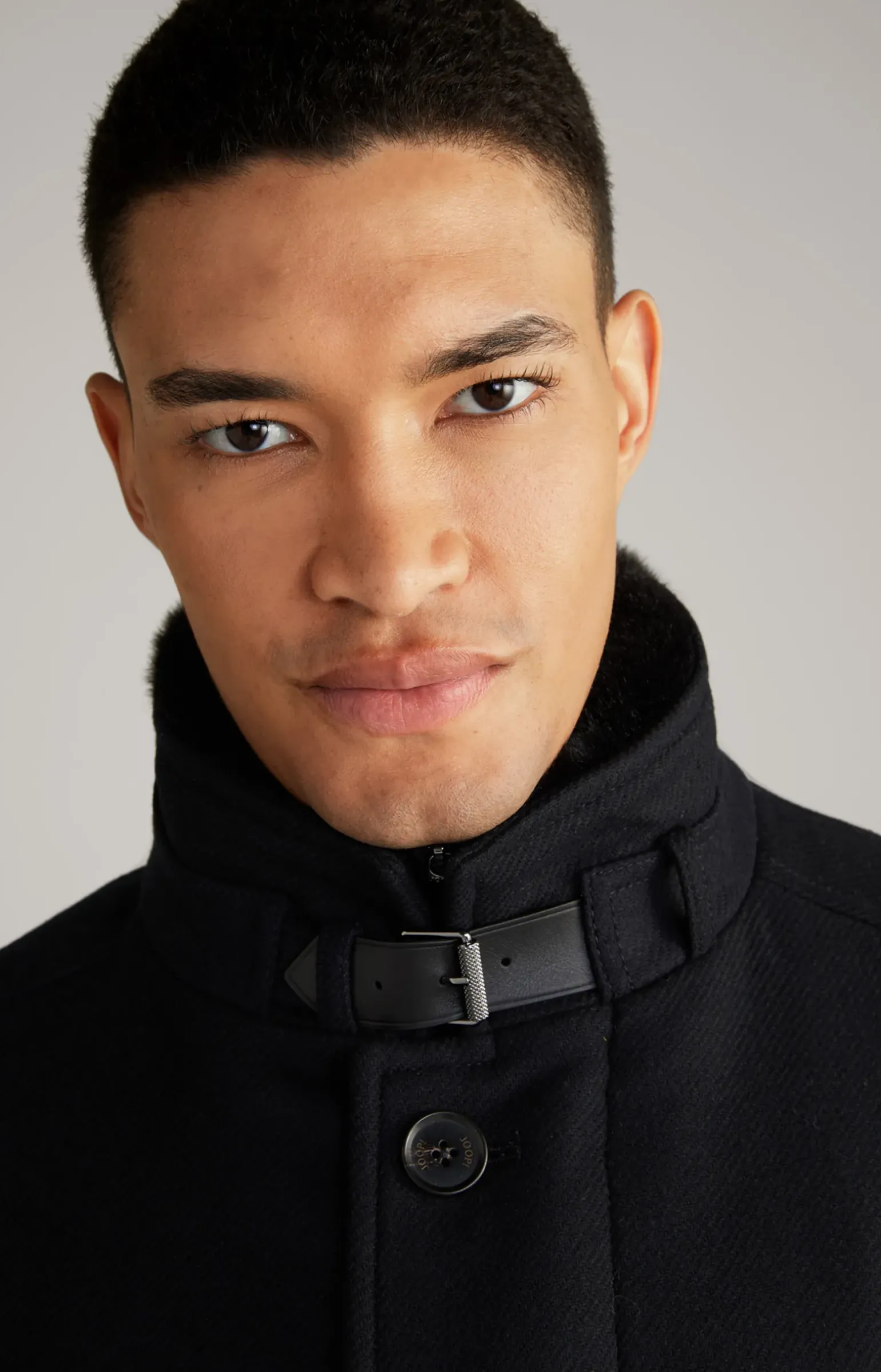 Mantel Mikos in Dunkelblau