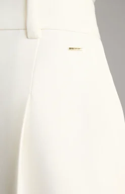 Marlenehose in Creme