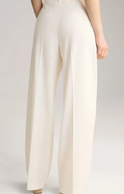 Marlenehose mit feinen Nadelstreifen in Offwhite