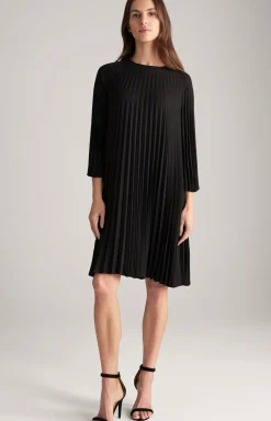 Plissee-Kleid in Schwarz