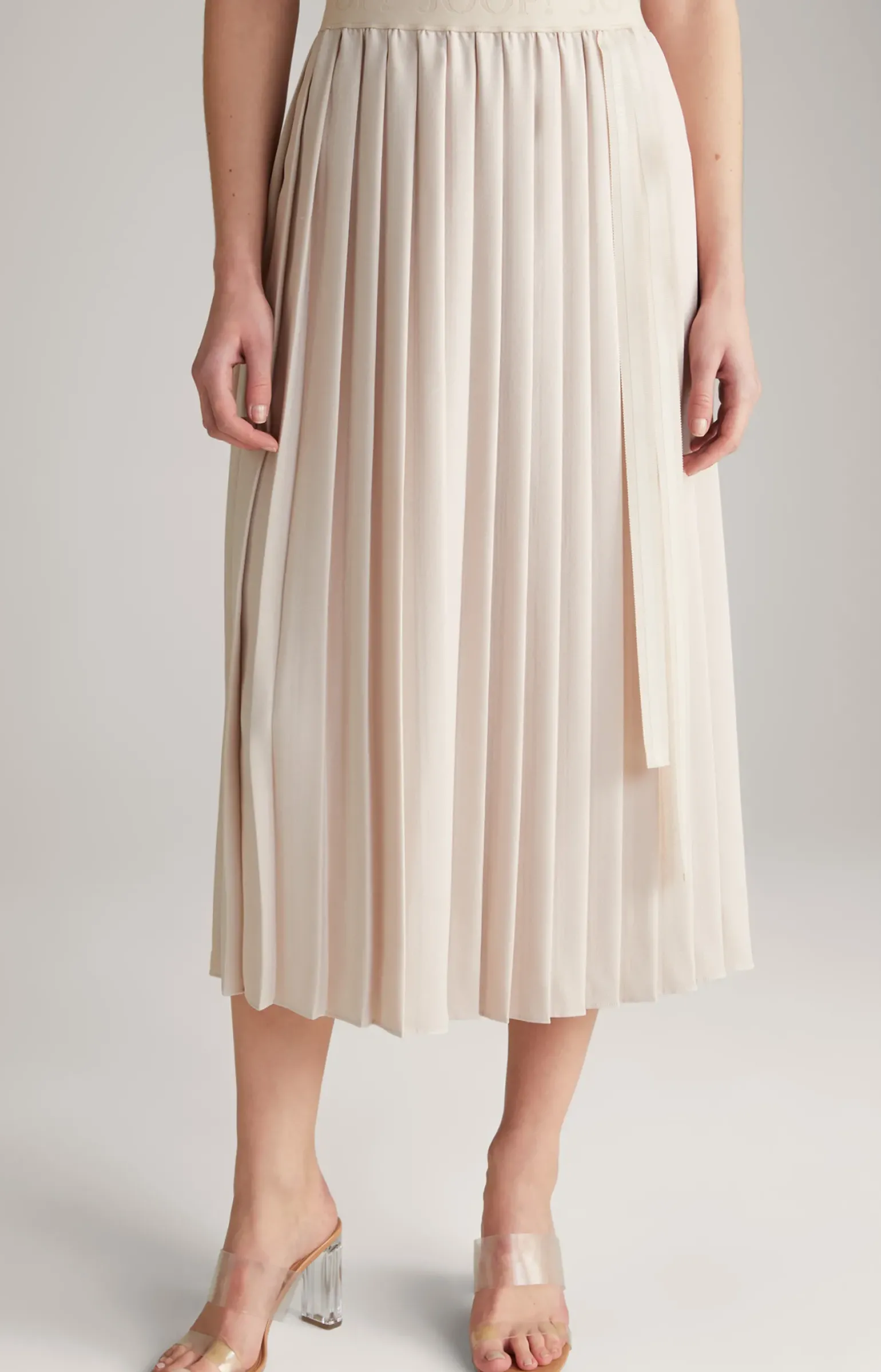 Plissee-Rock in Nude