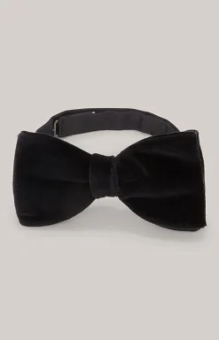 Samt-Fliege in Schwarz