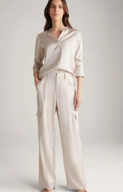 Satin-Cargohose in Nude