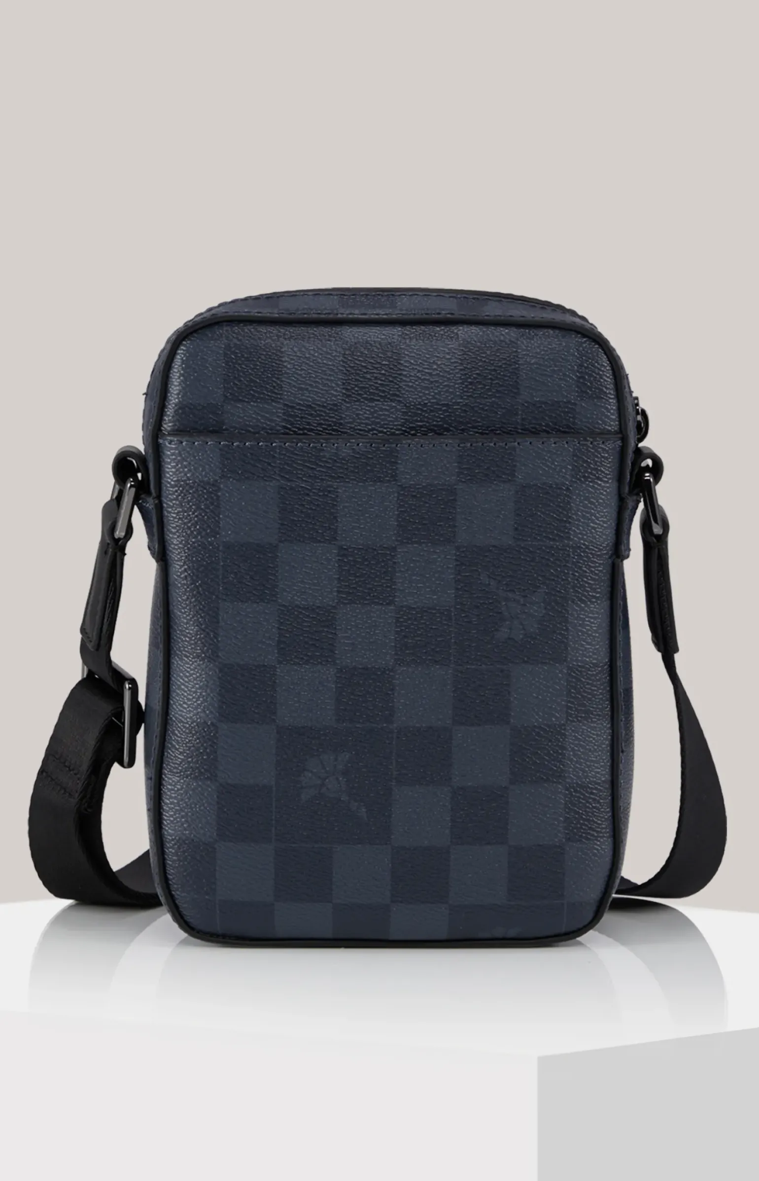 Schultertasche Cortina Piazza Rafael in Dunkelblau