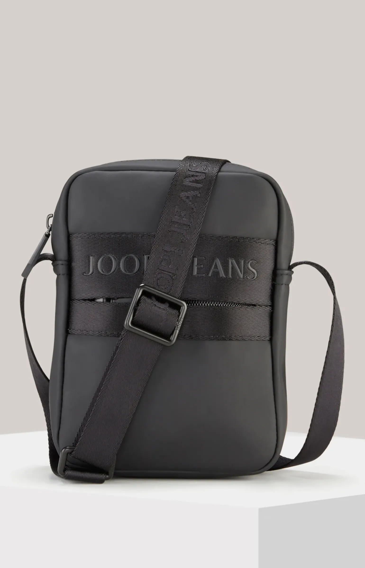 Schultertasche Modica Nuvola Rafael in Schwarz