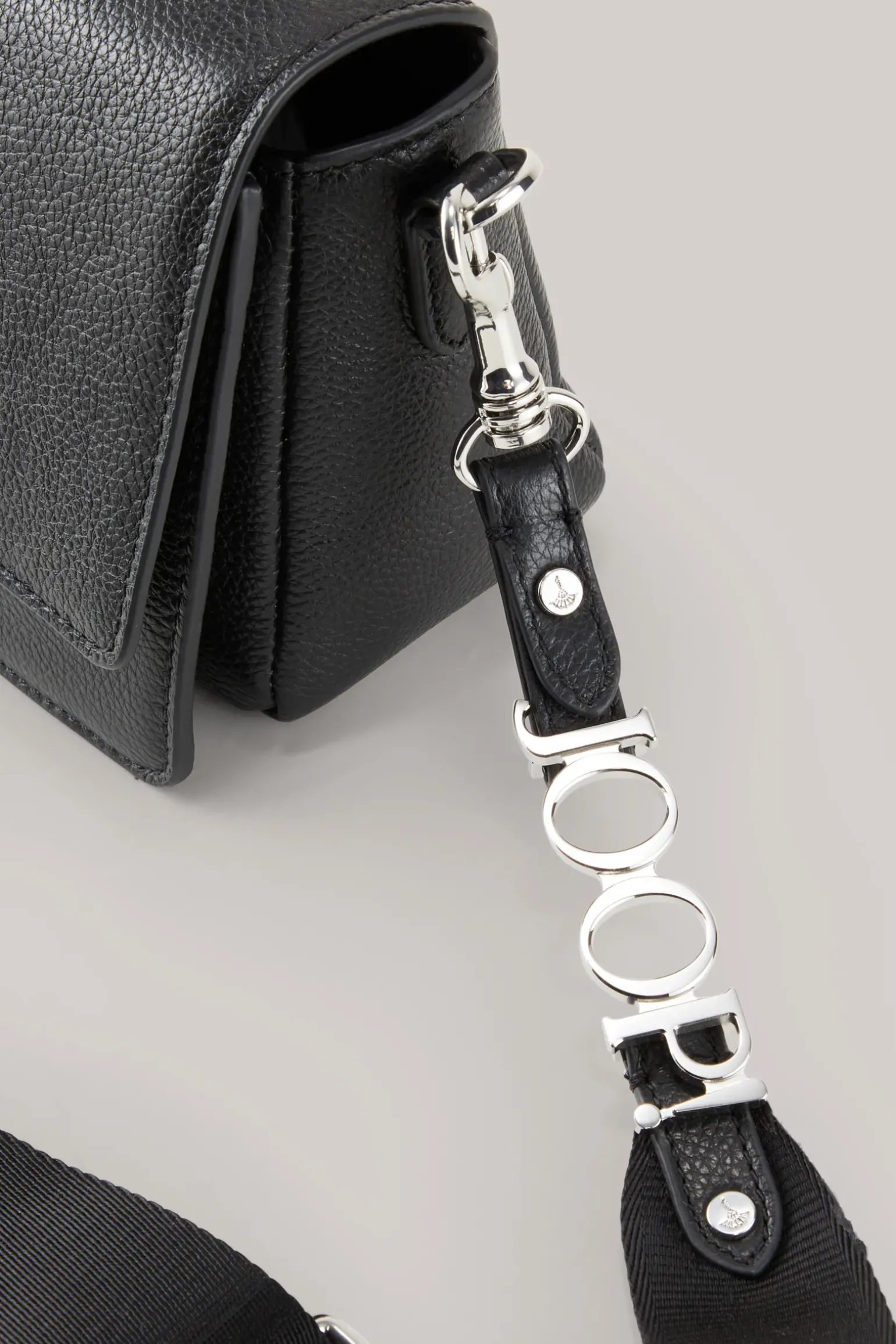 Schultertasche Vivace Elissa in Schwarz