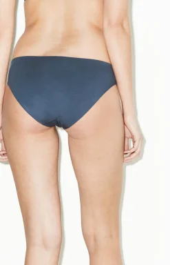 Seamless-Slip Mere Comfort in Navy
