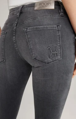 Skinny-Jeans Sue in Medium Grey Washed