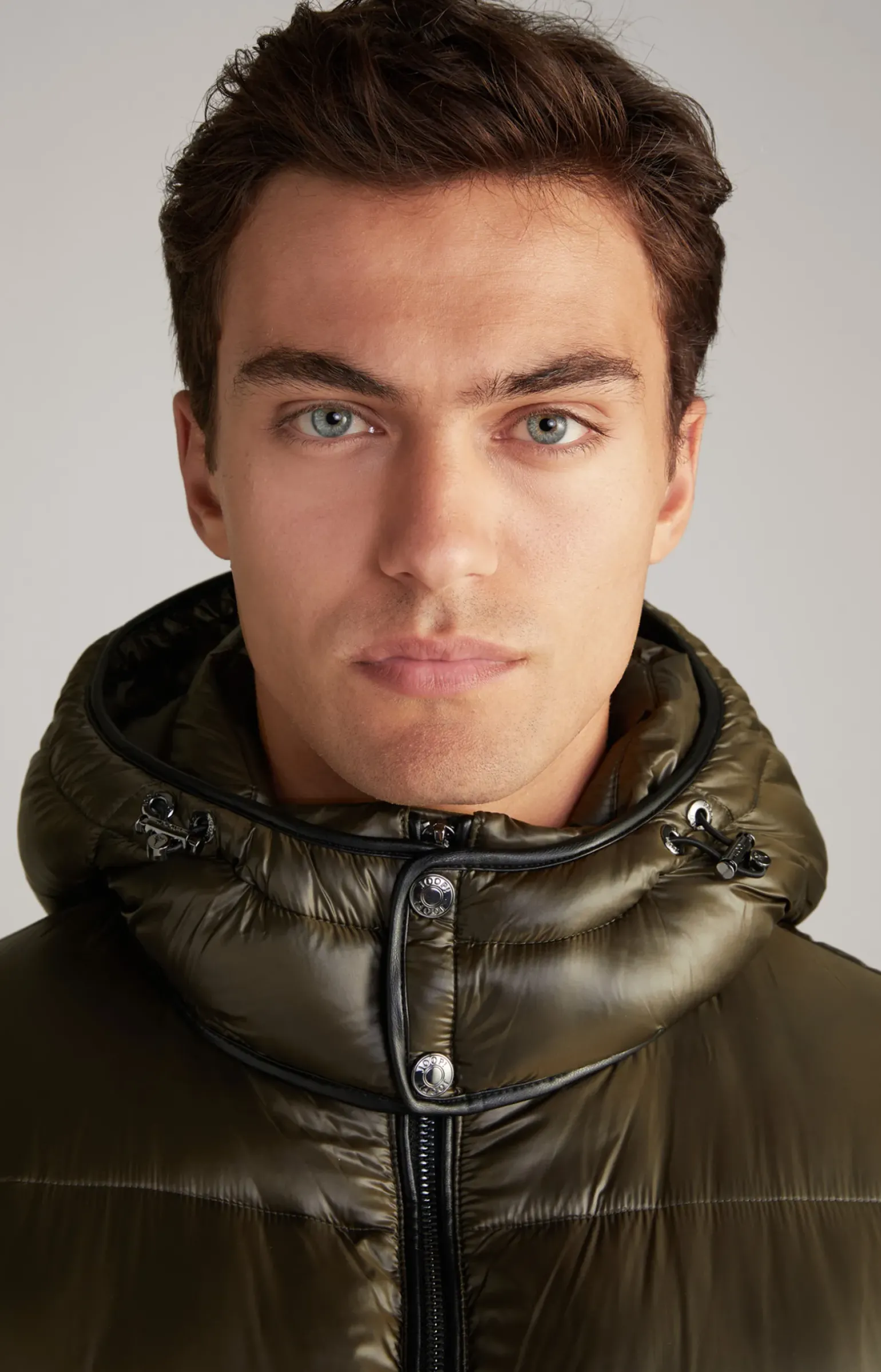 Steppjacke Ambro mit Kapuze in Khaki