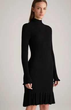 Strick-Kleid in Schwarz