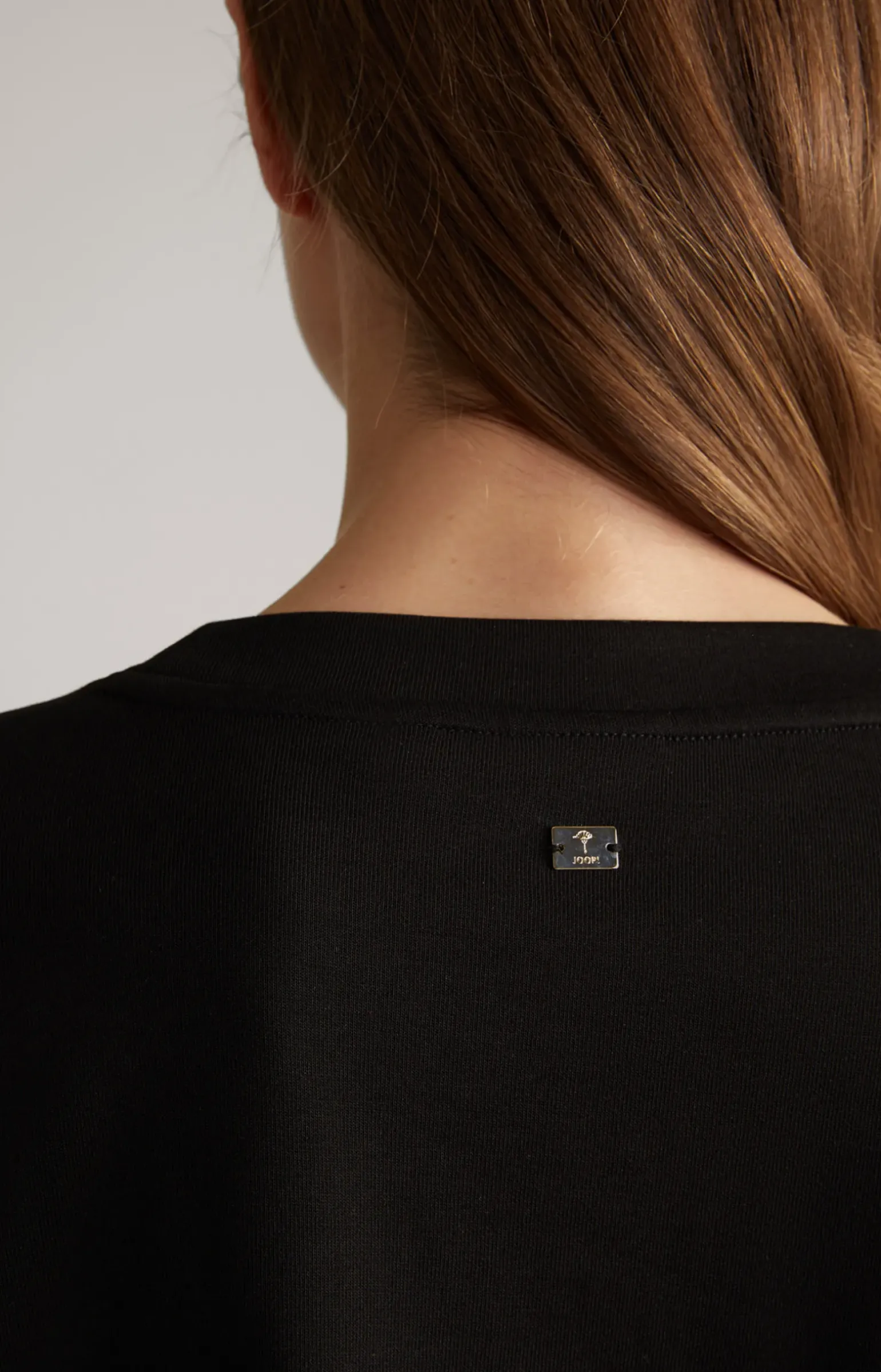 Sweatshirt in Schwarz