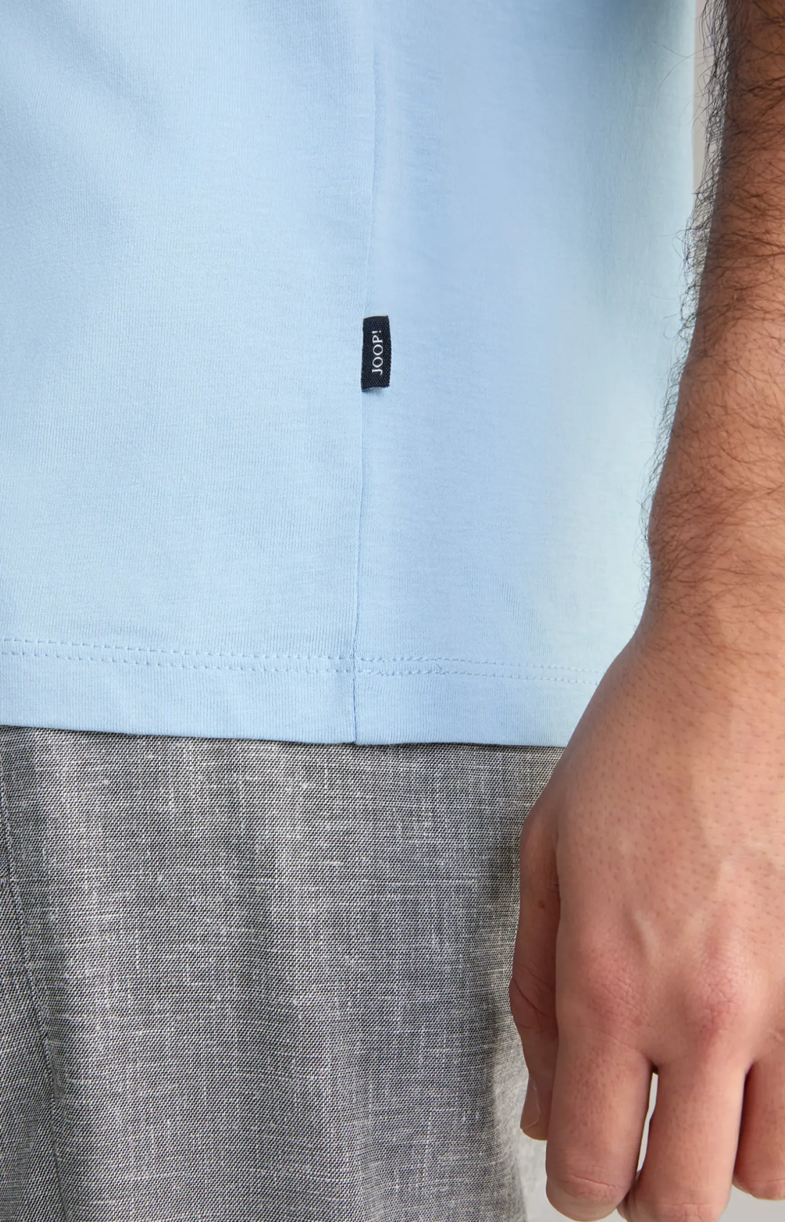 T-Shirt Alphis in Hellblau