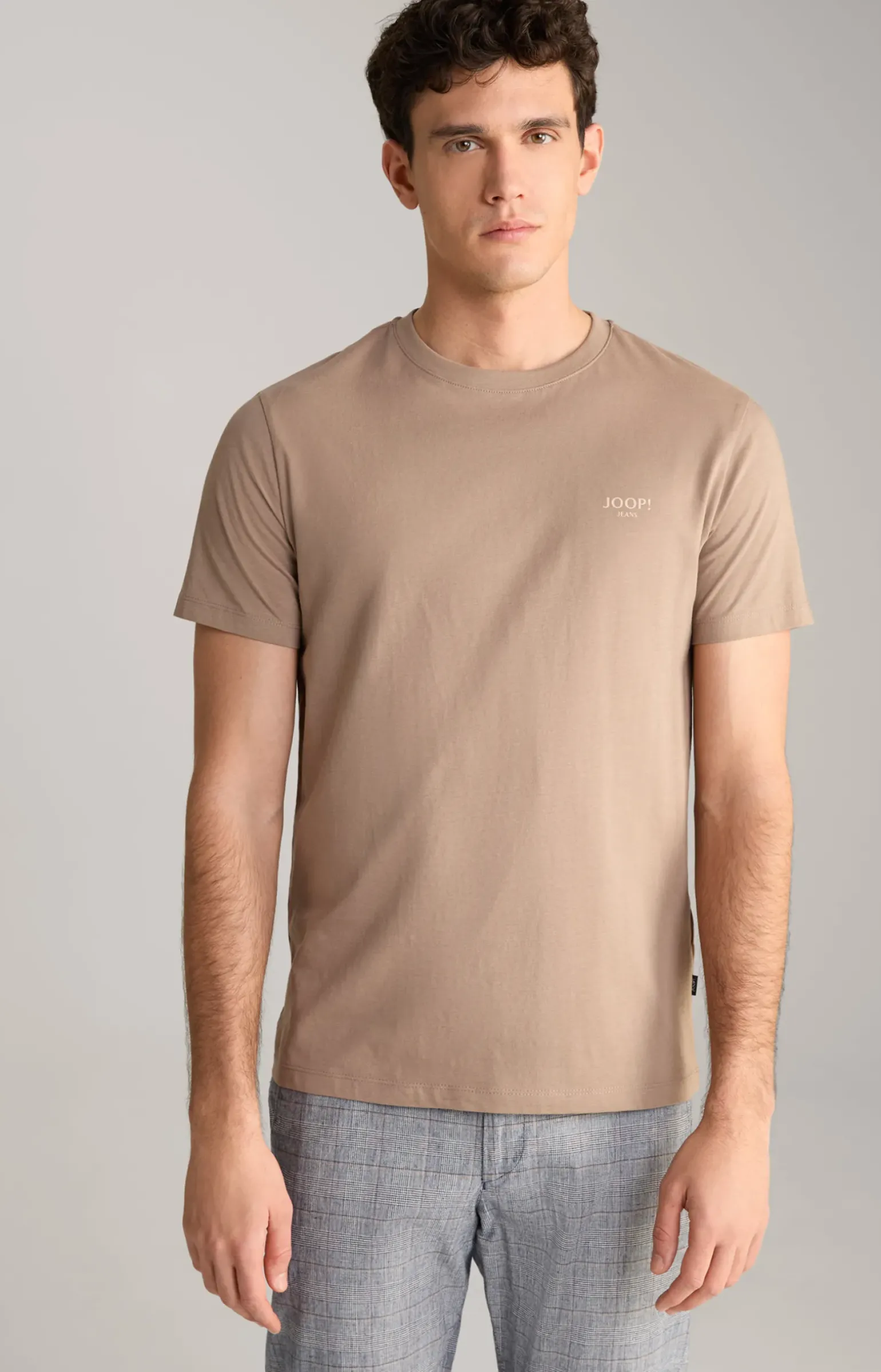 T-Shirt Alphis in Hellbraun