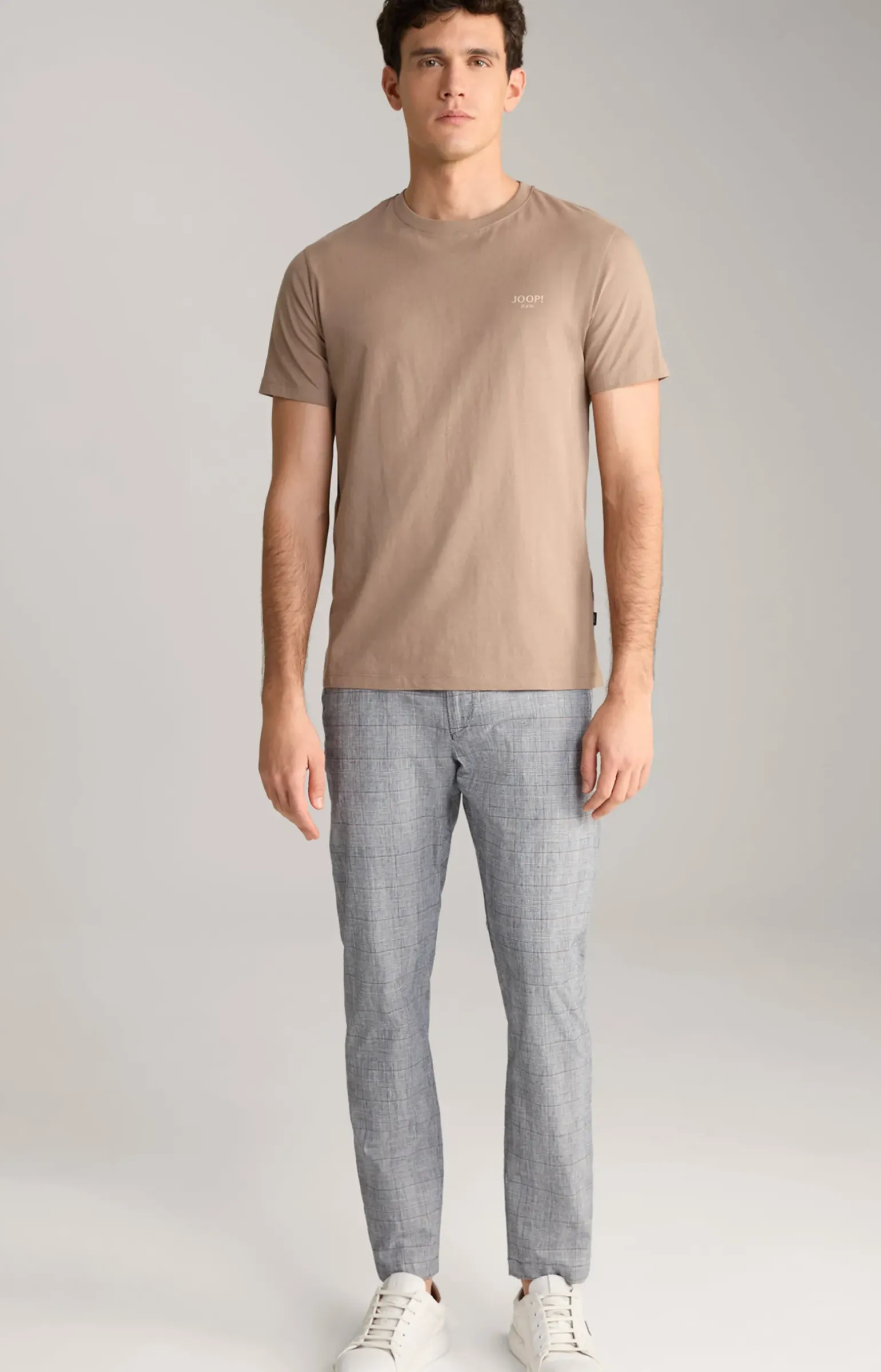 T-Shirt Alphis in Hellbraun