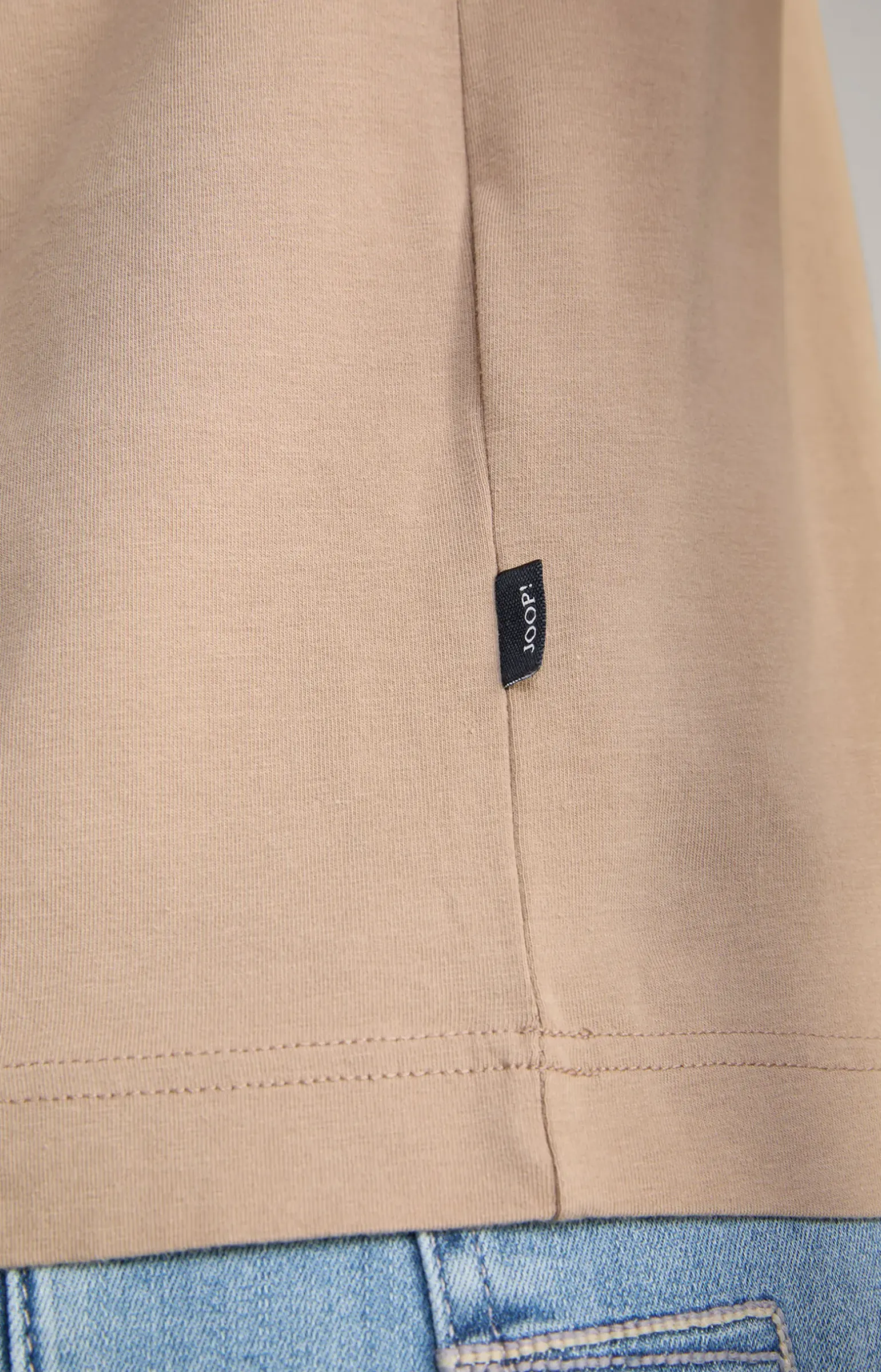 T-Shirt Cedric in Hellbraun