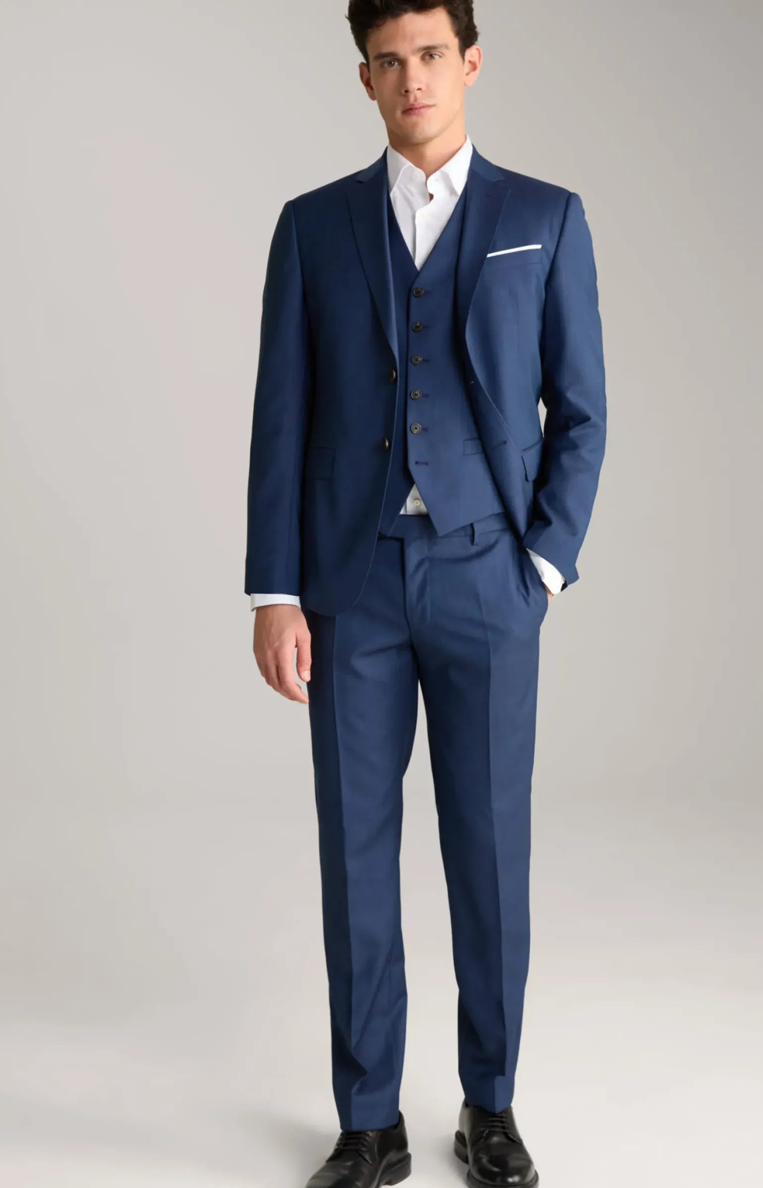 Weste Wackno in Navy strukturiert