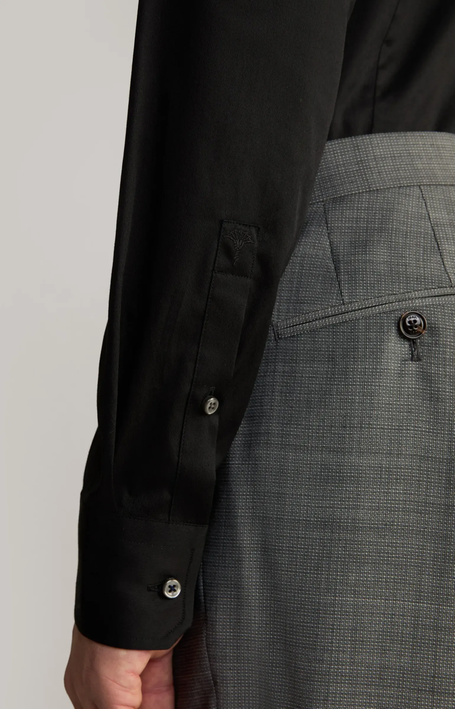 X-Long Hemd Pai in Schwarz